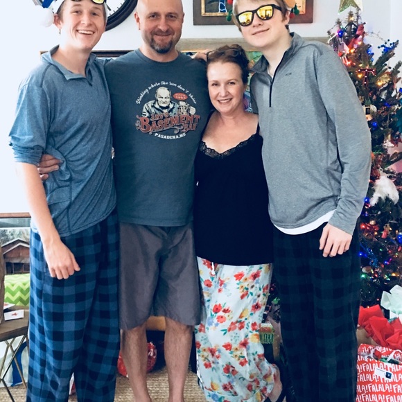 Meet your Posher, Liz. - Picture 7 of 8